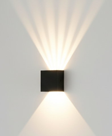 Minimalist LED Wall Sconce – 4-Way Light Projection