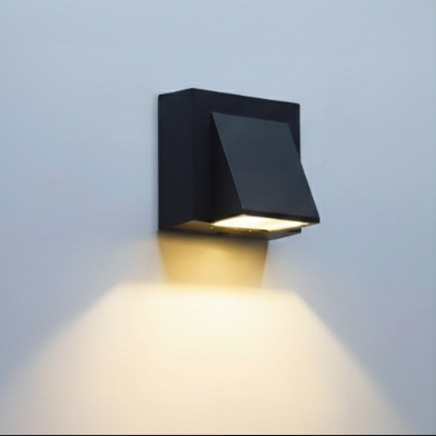 Modern LED Wall Light – Black Outdoor/Indoor Decorative Sconce